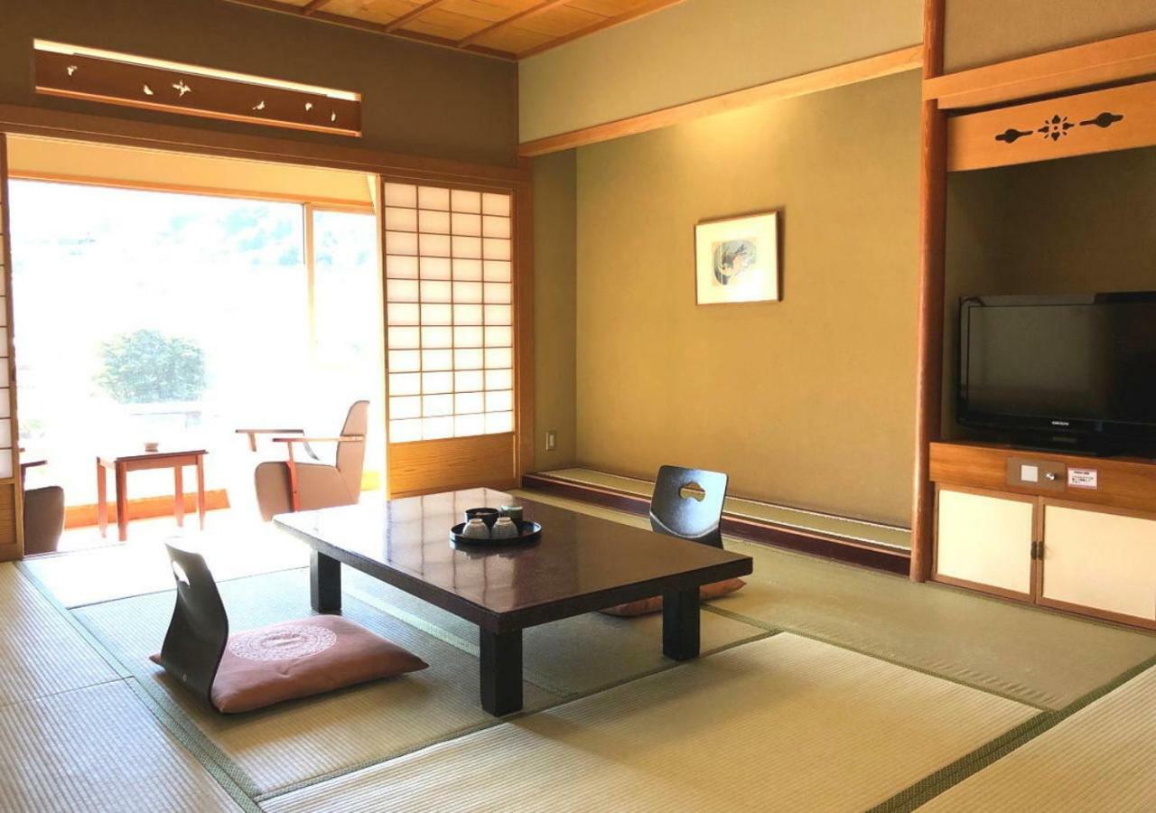 Atami Kinjokan Exterior photo